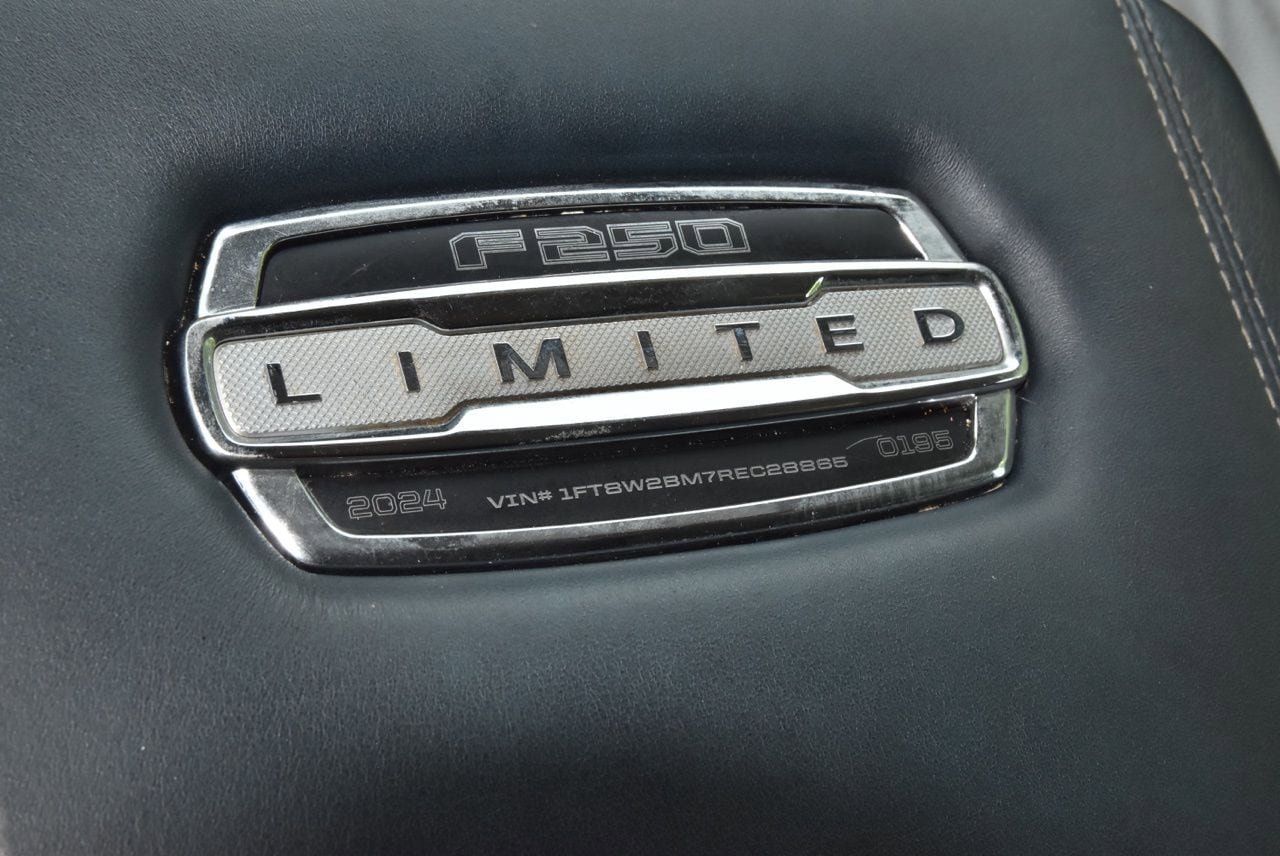 Used 2024 Ford F250 Limited w/ FX4 Off-Road Package AWD/4WD image 32