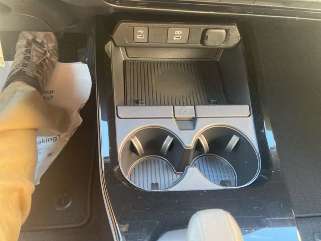 New 2026 Toyota Prius Plug-In Hybrid w/ Limited Premium Package FWD image 17