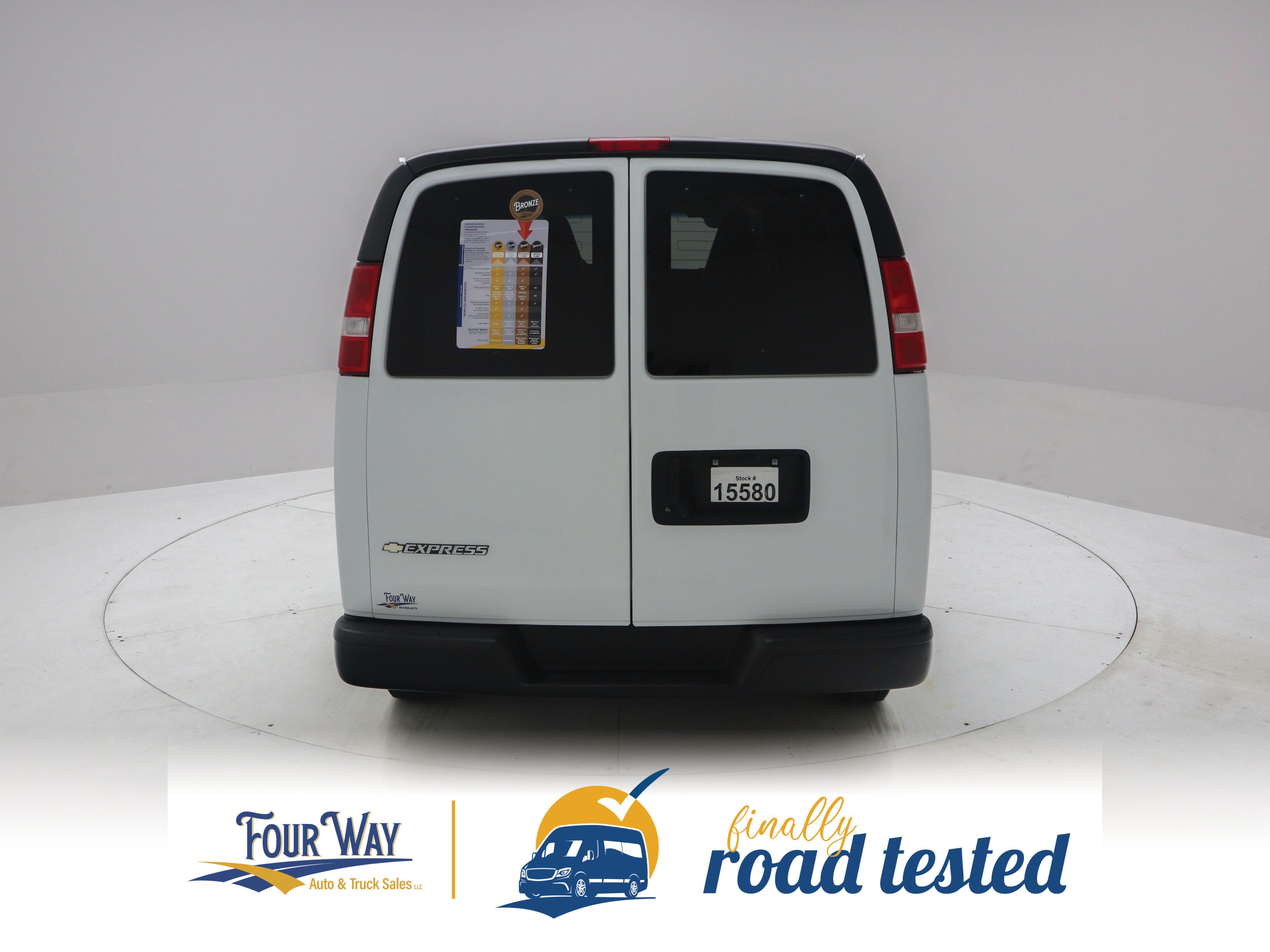 Used 2023 Chevrolet Express 3500 LS RWD image 5