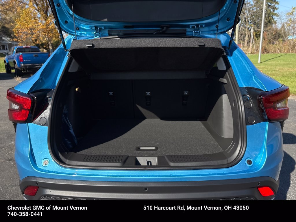 New 2026 Chevrolet Trax LT w/ Driver Confidence Package FWD image 28