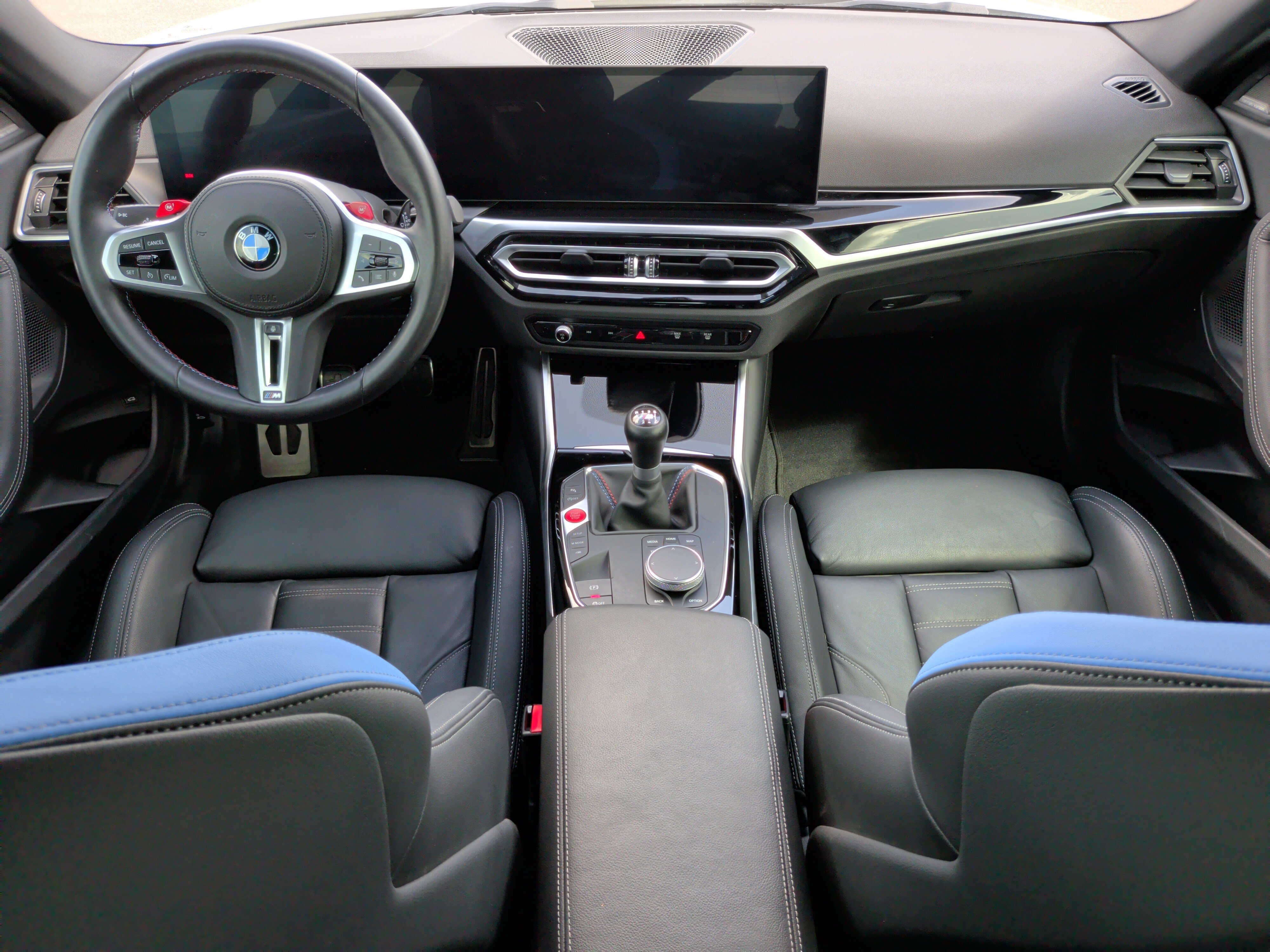 Used 2024 BMW M2 w/ Lighting Package RWD image 33