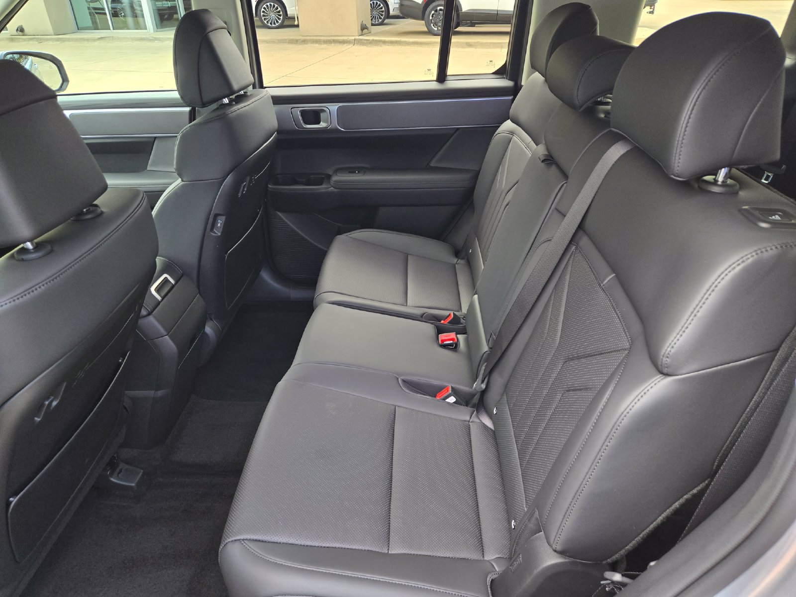 New 2027 Hyundai Santa Fe SEL FWD image 18