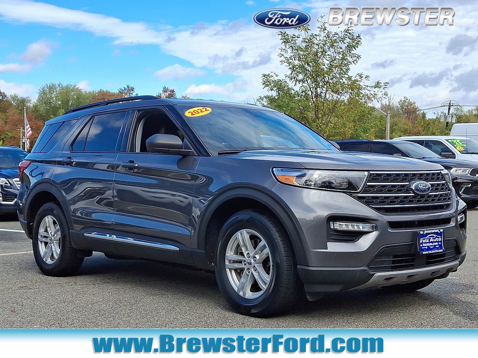 Certified 2022 Ford Explorer XLT w/ Equipment Group 202A image 1