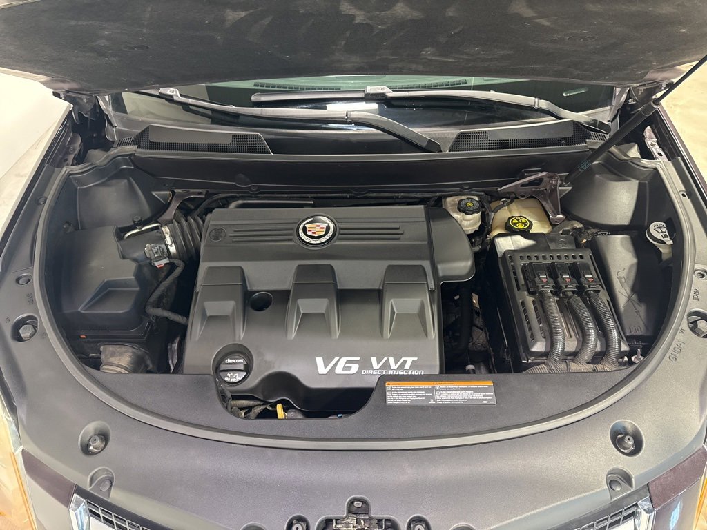 Used 2015 Cadillac SRX Luxury w/ Driver Awareness Package image 39