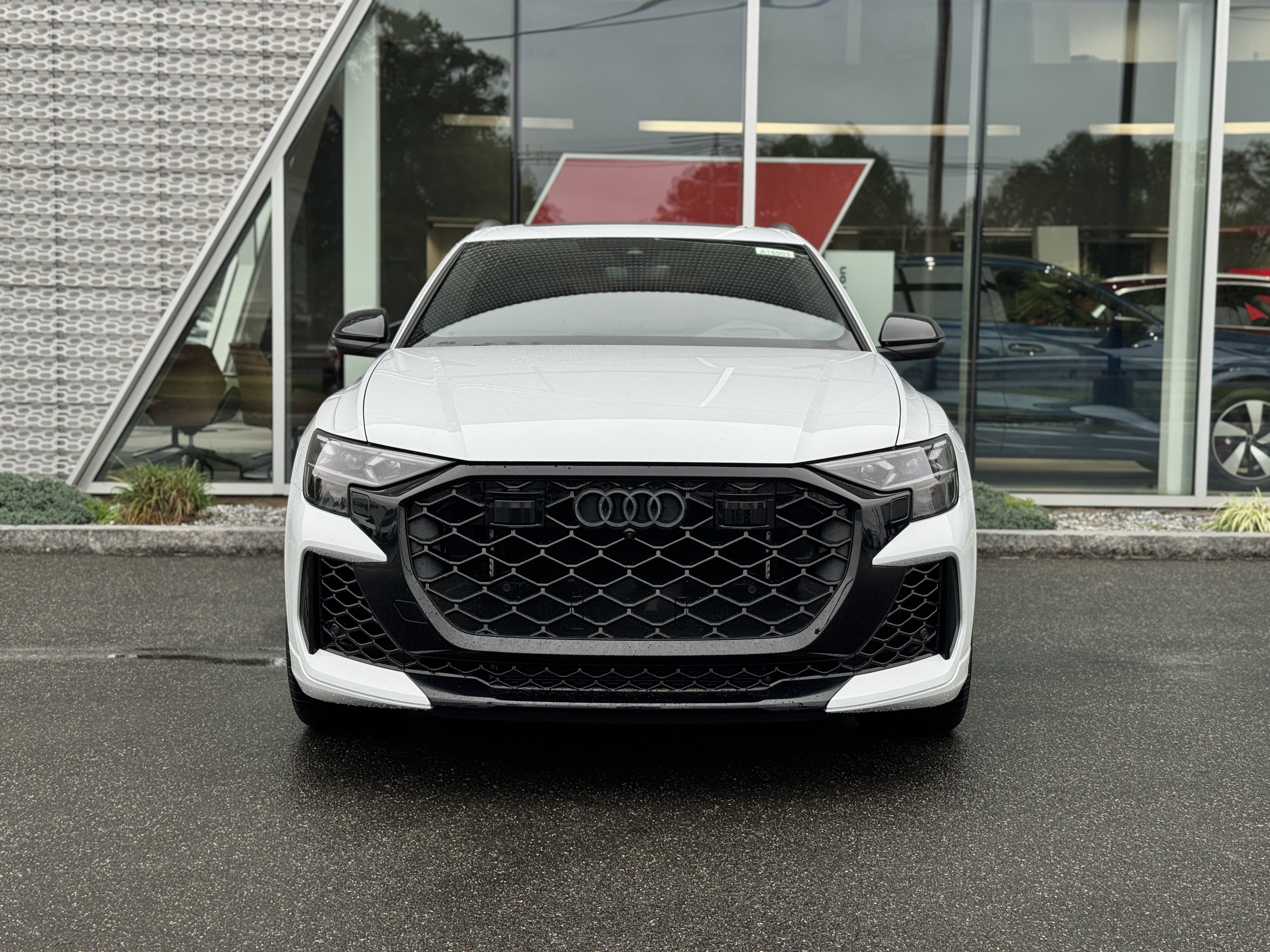 New 2025 Audi RS Q8 performance image 6