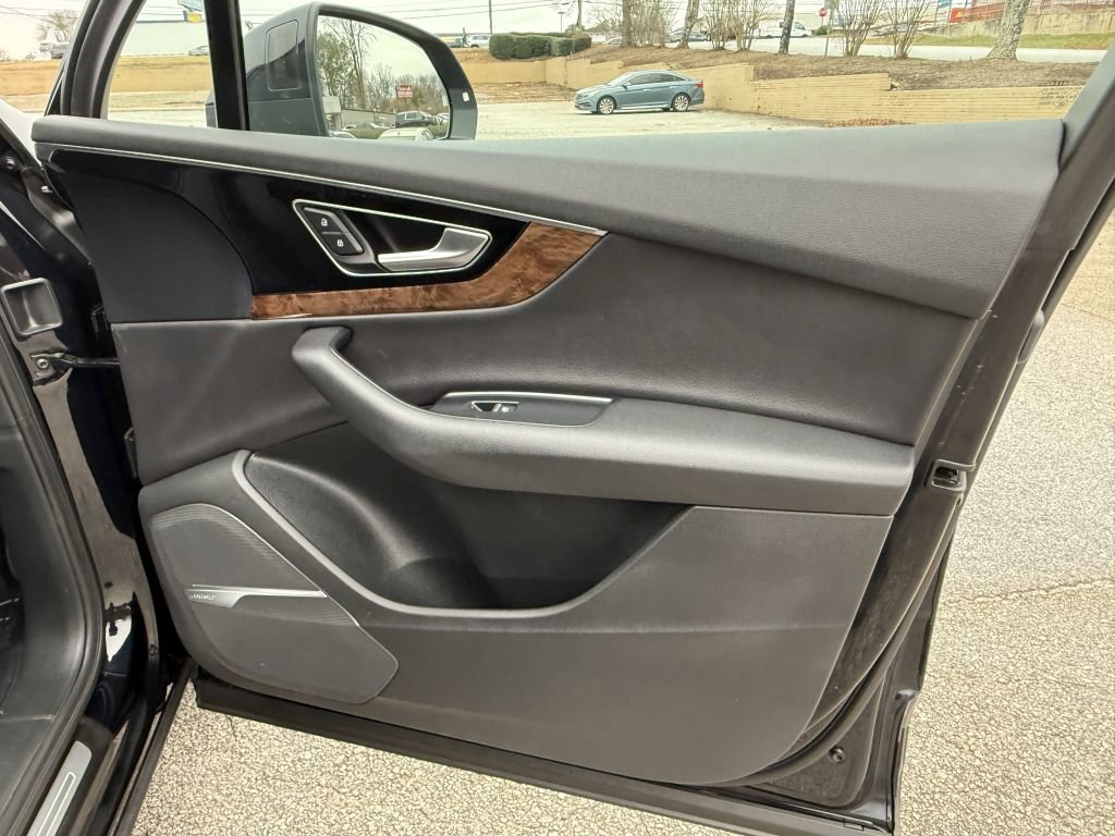 Used 2018 Audi Q7 3.0T Prestige w/ Prestige Package image 33