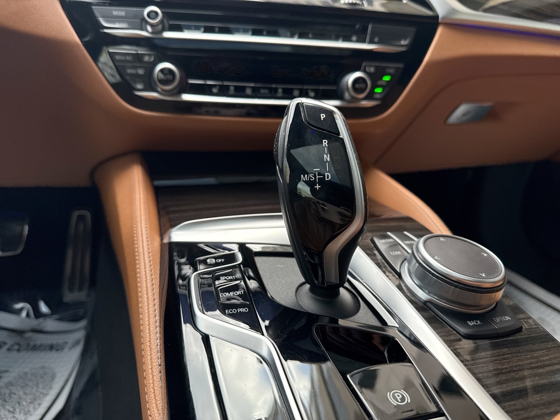 Used 2021 BMW 530i RWD image 23