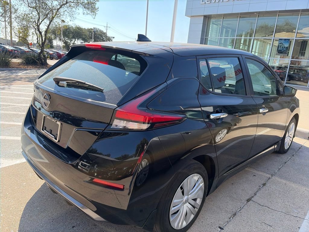 Certified 2025 Nissan Leaf S FWD image 5