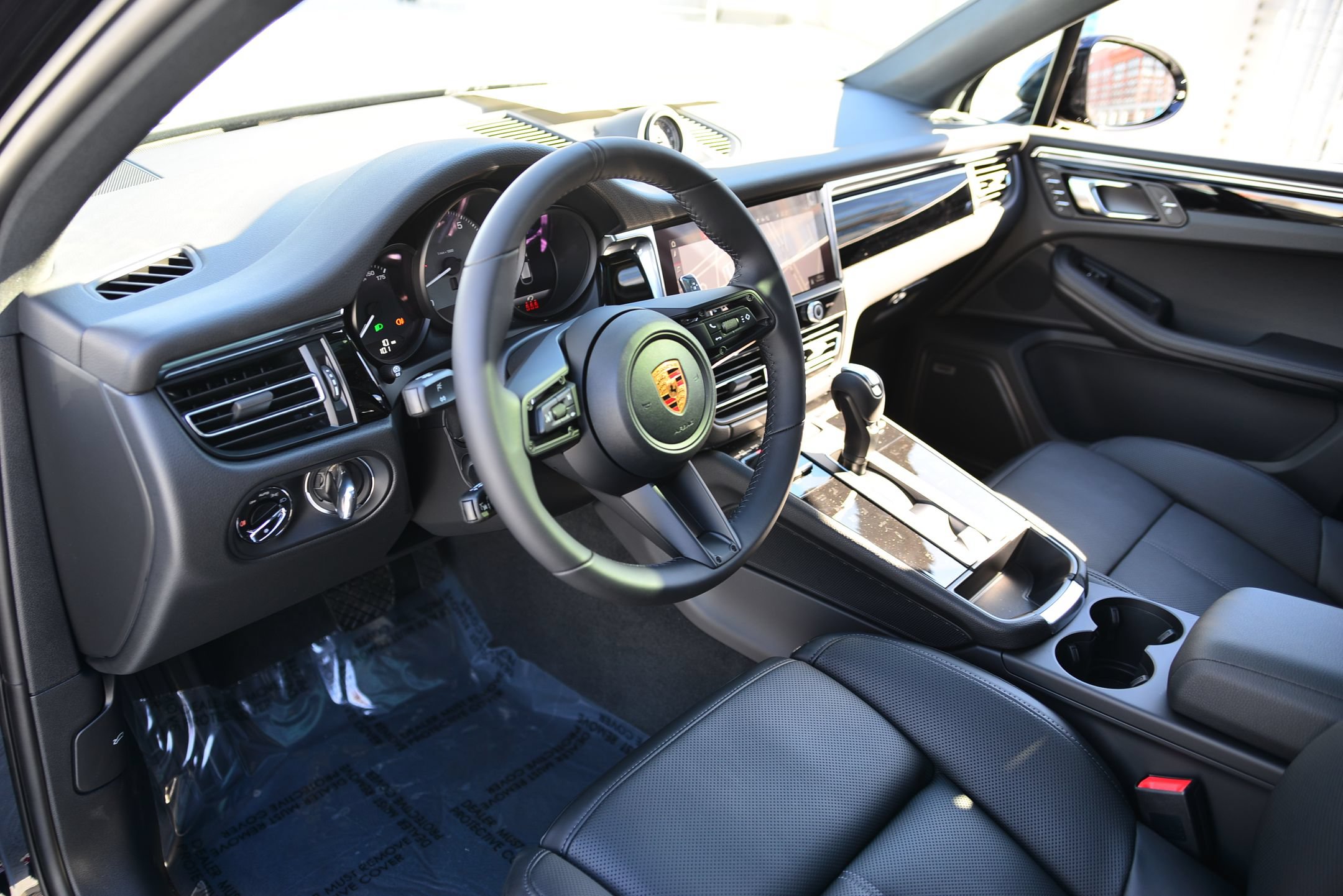 New 2026 Porsche Macan S AWD/4WD image 4