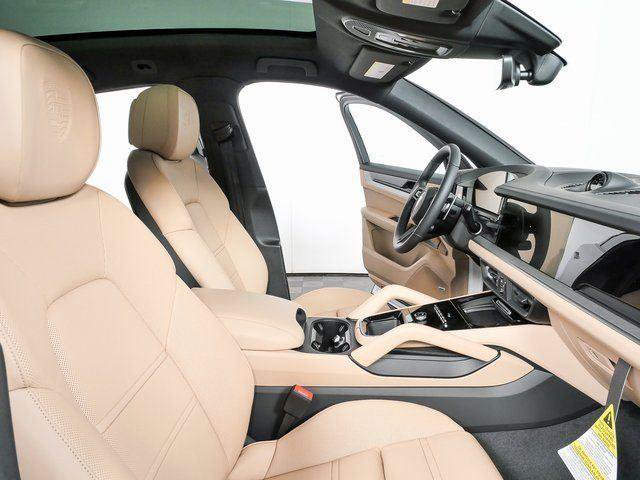 New 2026 Porsche Cayenne S AWD/4WD image 24