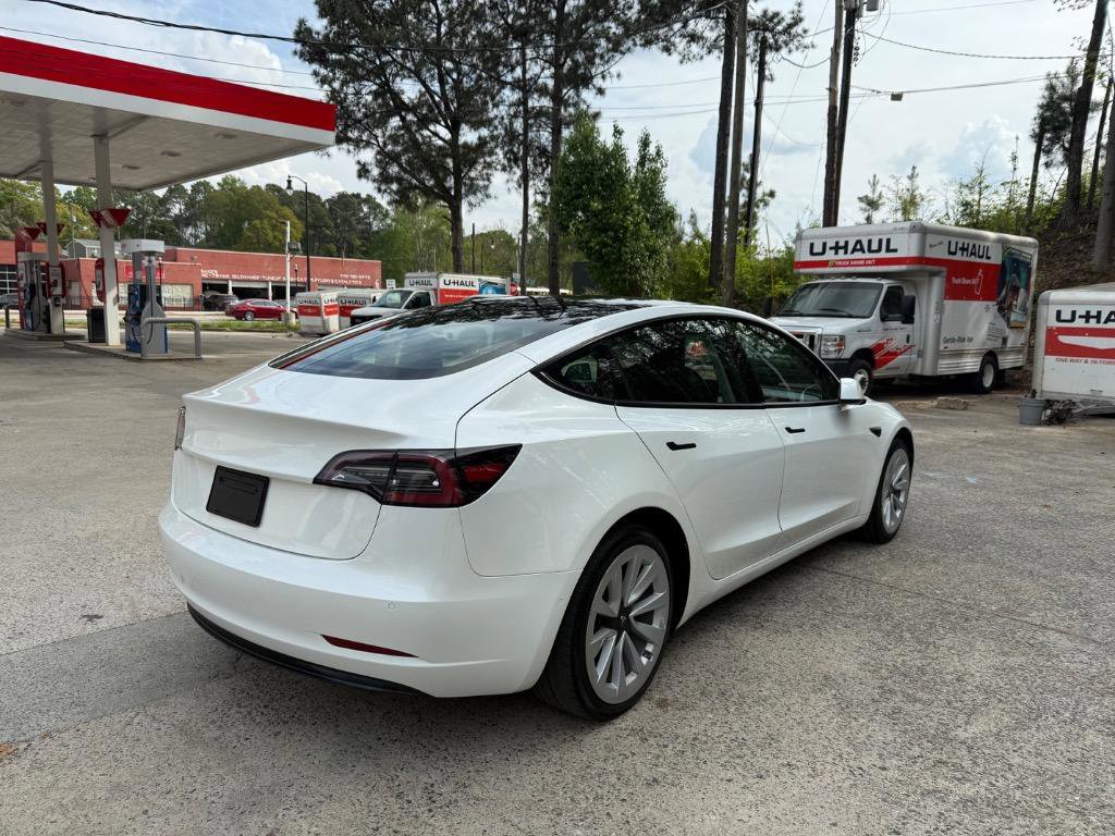 Used 2022 Tesla Model 3 Standard Range Plus image 5