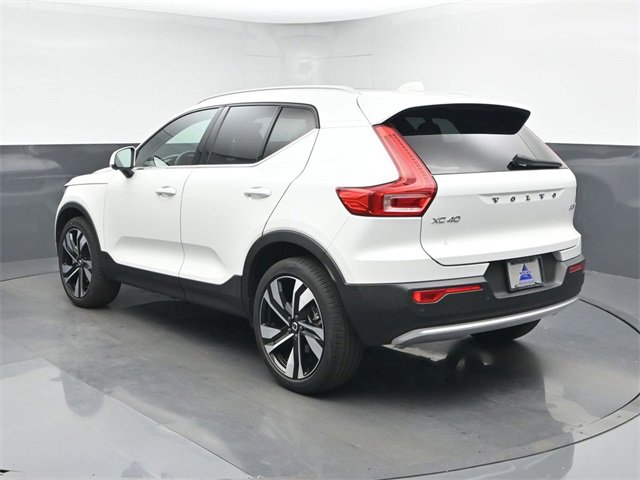 Used 2024 Volvo XC40 B5 Plus w/ Protection Package Premier image 6