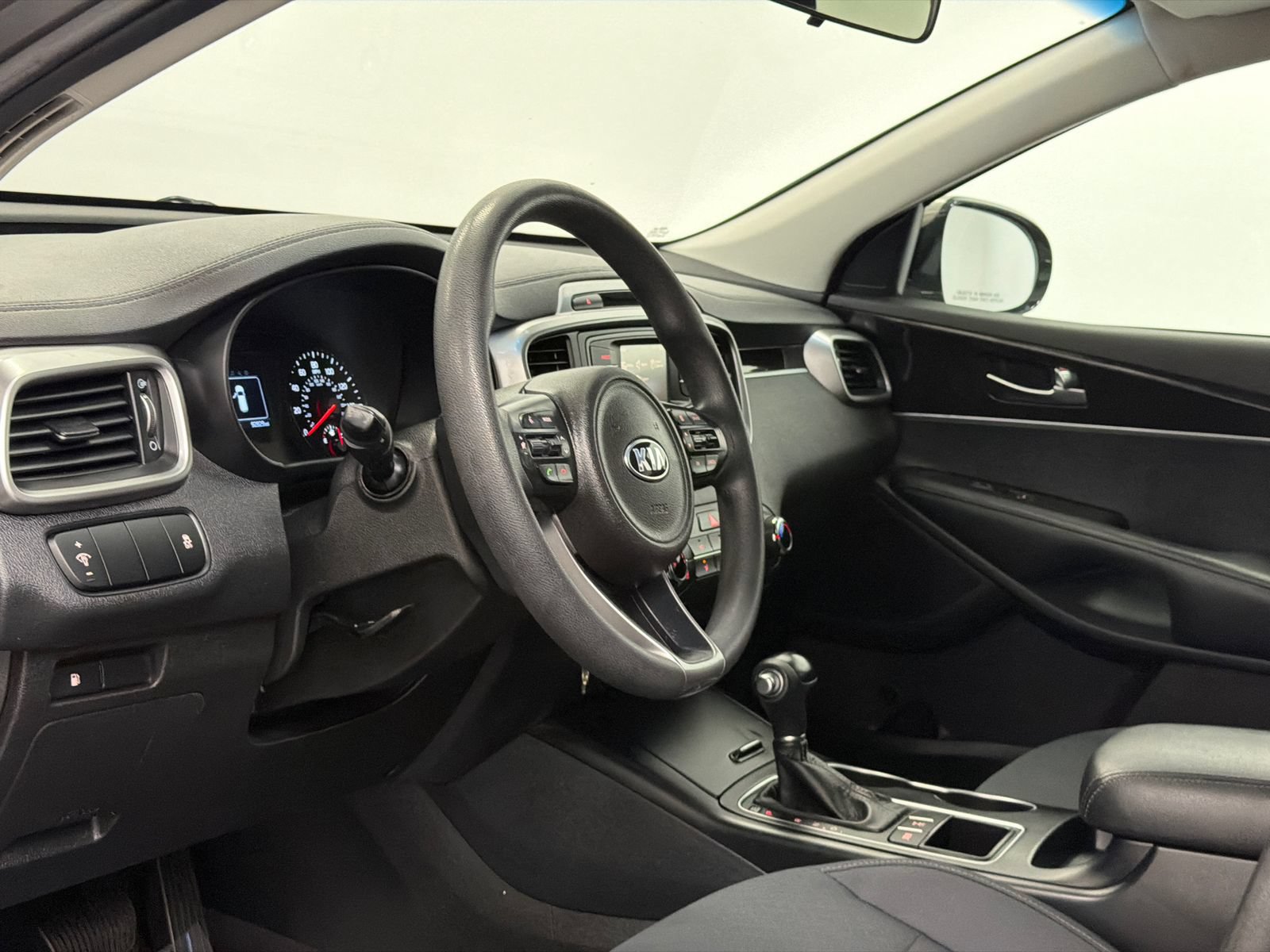 Used 2016 Kia Sorento LX AWD/4WD image 13