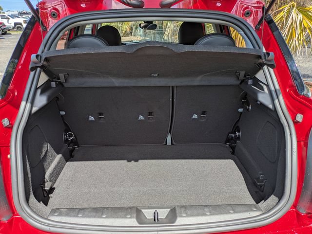 Used 2022 MINI Cooper 4-Door Hardtop w/ Storage Package FWD image 9