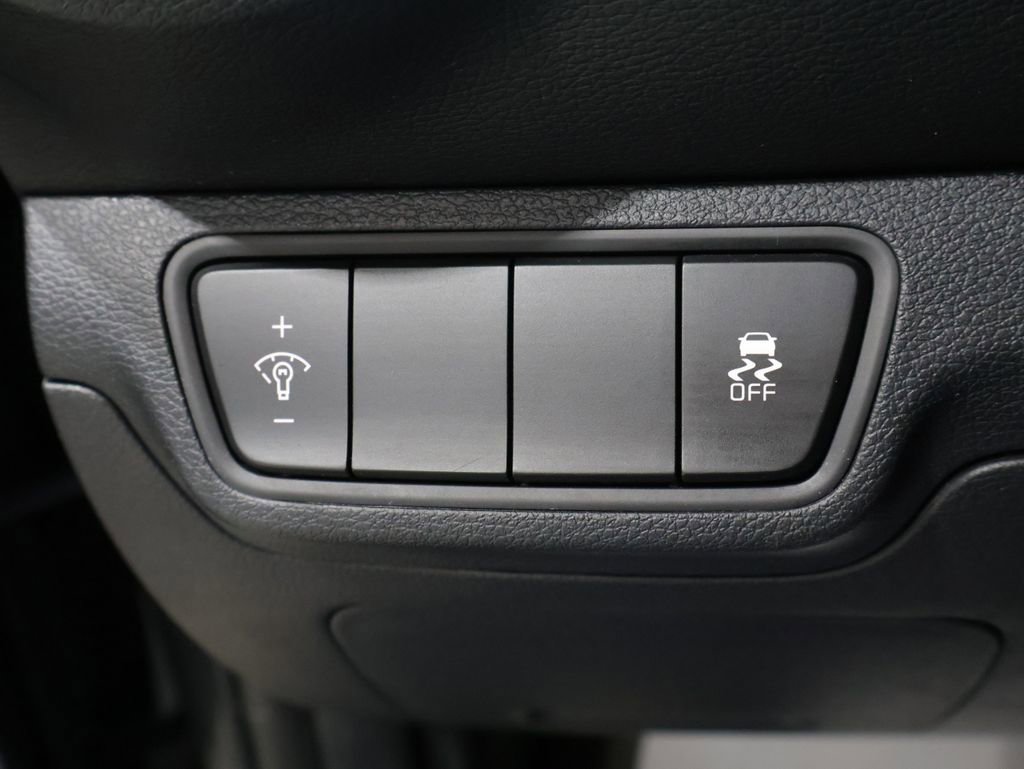 Used 2024 Kia Forte LXS image 32