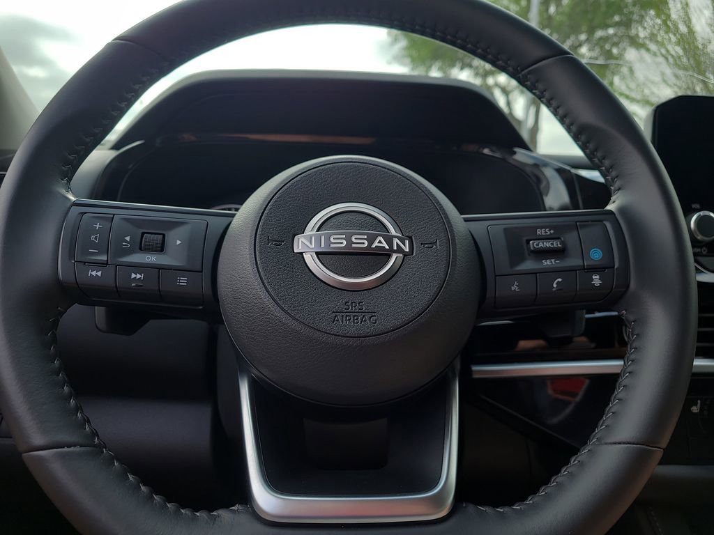 Certified 2024 Nissan Pathfinder SV image 27