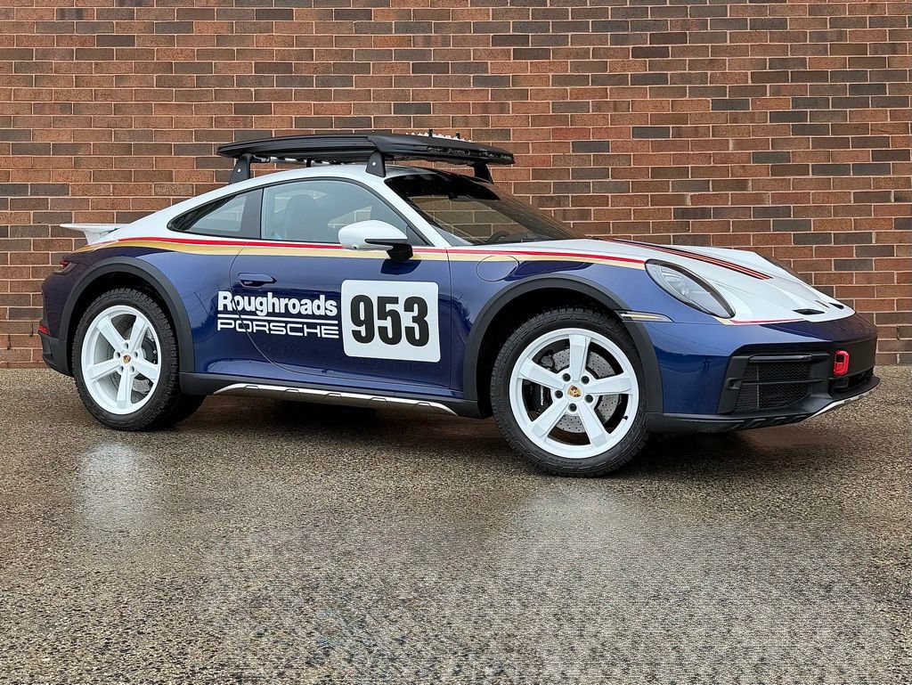 Certified 2024 Porsche 911 Dakar image 9