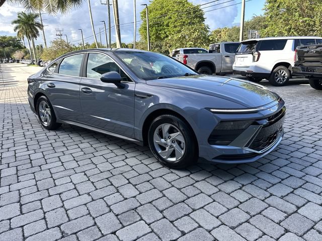 Used 2025 Hyundai Sonata SE FWD image 16