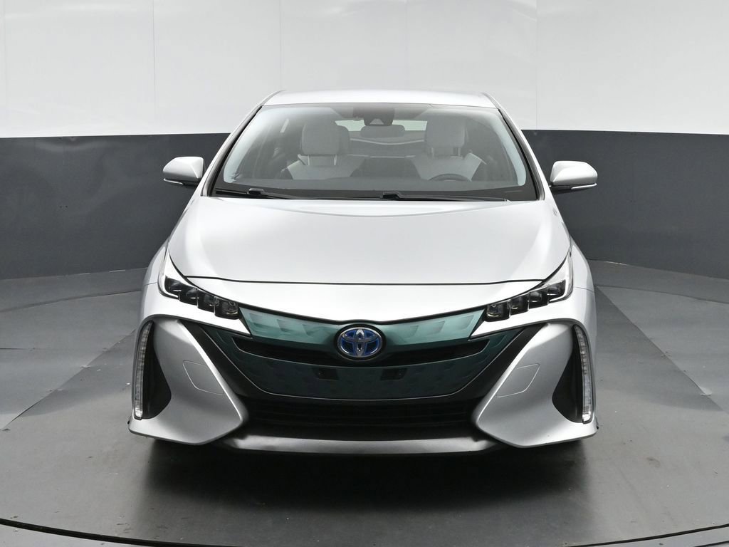 Used 2017 Toyota Prius Prime Premium FWD image 2