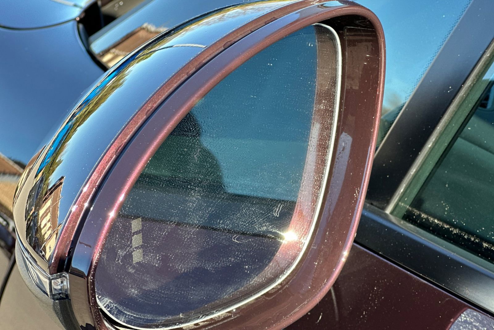 Certified 2025 Porsche Macan 4 Electric image 42