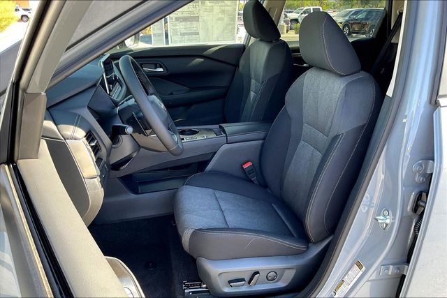 New 2026 Nissan Rogue SV image 7