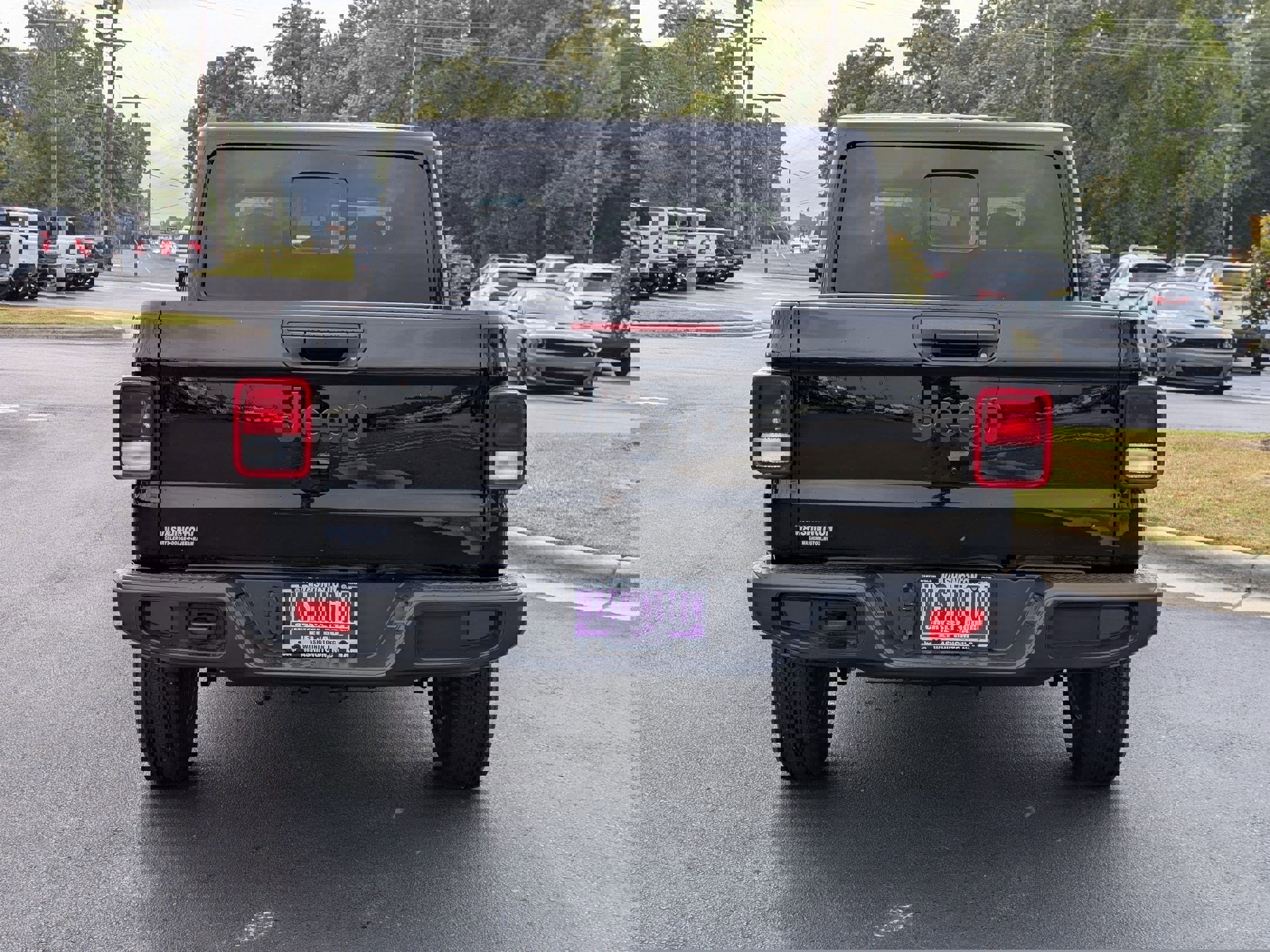 New 2025 Jeep Gladiator Sport image 6