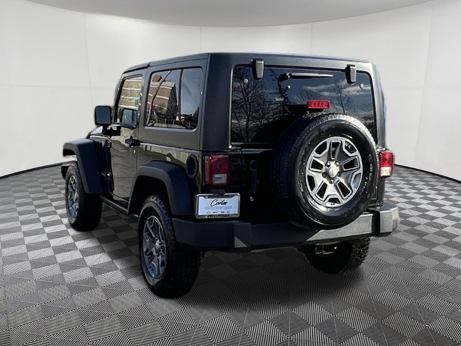 Used 2016 Jeep Wrangler Rubicon w/ Power Convenience Group AWD/4WD image 4
