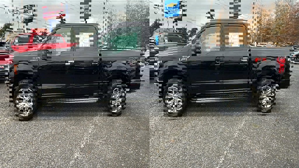 Used 2020 Ford F150 XLT w/ Equipment Group 301A Mid image 8