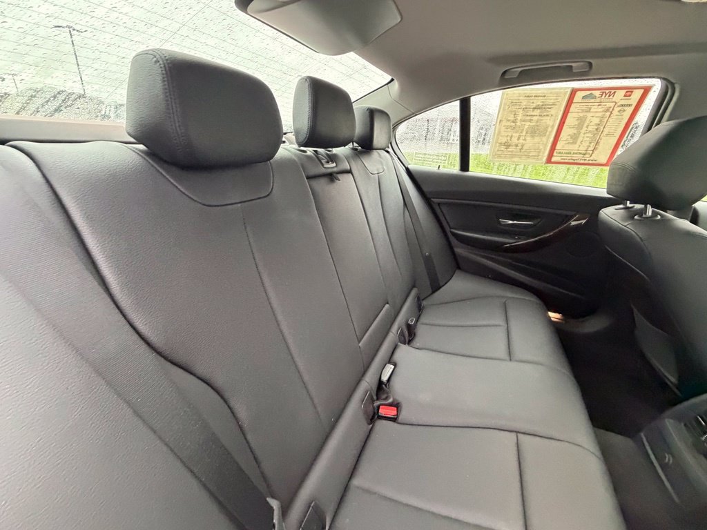 Used 2014 BMW 328d xDrive Sedan AWD/4WD image 38
