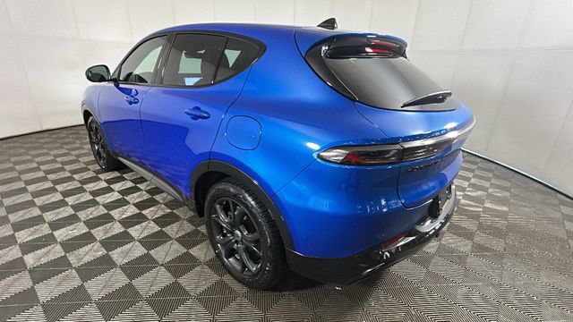 Used 2024 Dodge Hornet R/T Plus w/ R/T Blacktop Package AWD/4WD image 4
