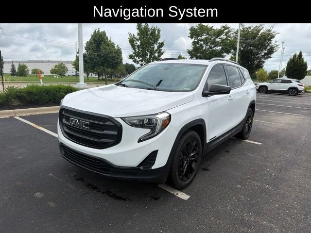 Used 2020 GMC Terrain SLE w/ Driver Convenience Package FWD image 2