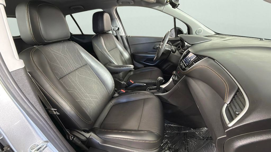 Certified 2022 Chevrolet Trax LT w/ Redline Edition image 29