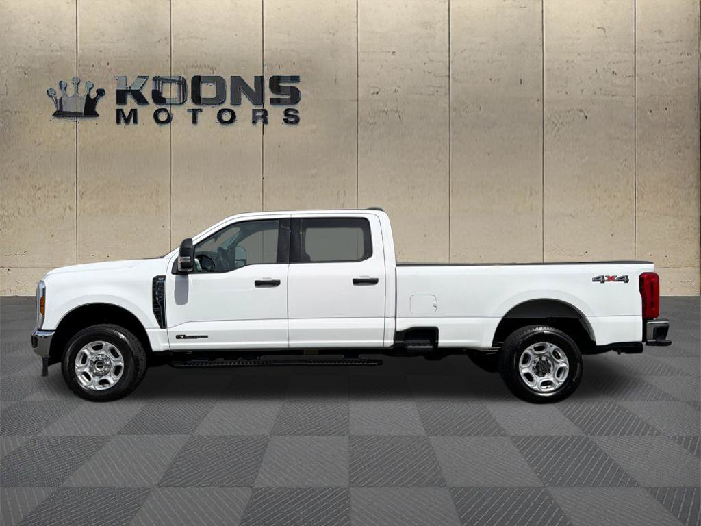 Used 2025 Ford F350 XLT AWD/4WD image 4