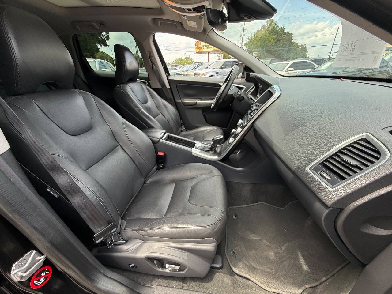 Used 2016 Volvo XC60 T5 Premier FWD image 9