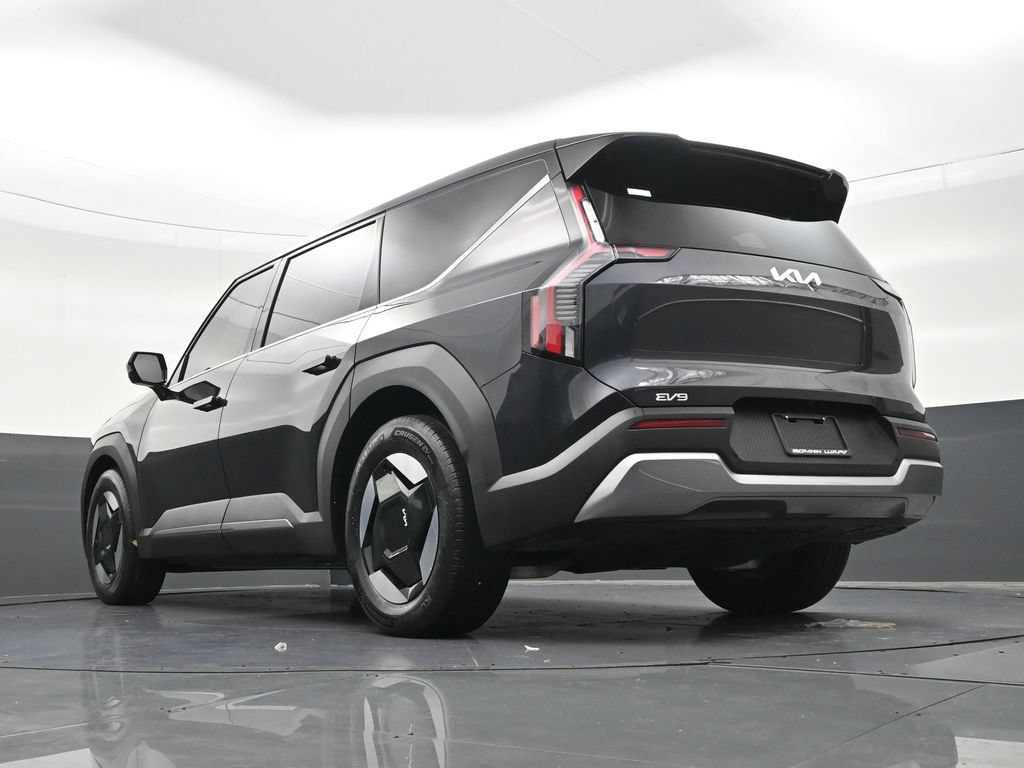 Used 2026 Kia EV9 Light RWD image 30