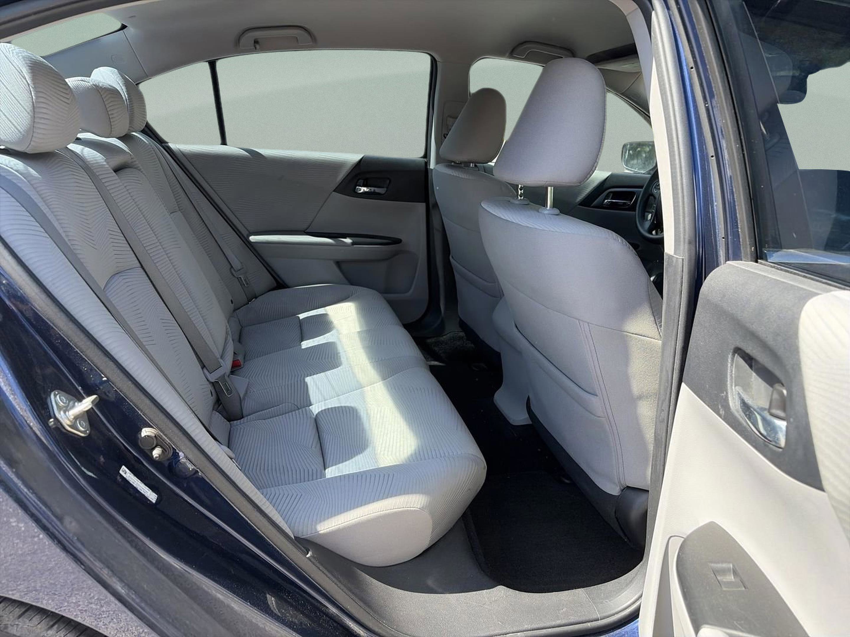 Used 2014 Honda Accord LX image 17