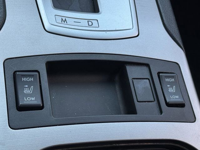 Used 2013 Subaru Outback 2.5i Premium AWD/4WD image 16