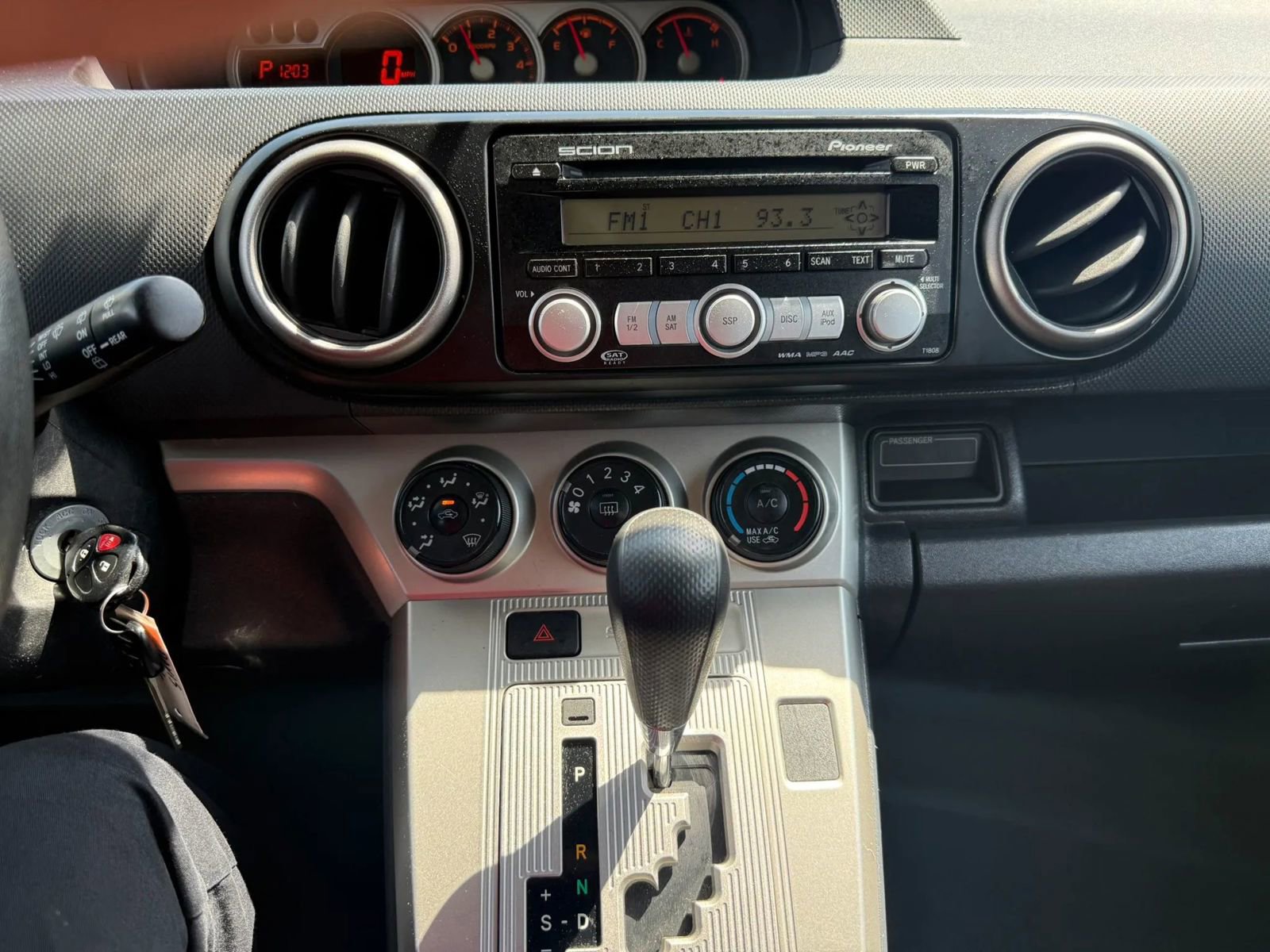 Used 2008 Scion xB FWD image 35