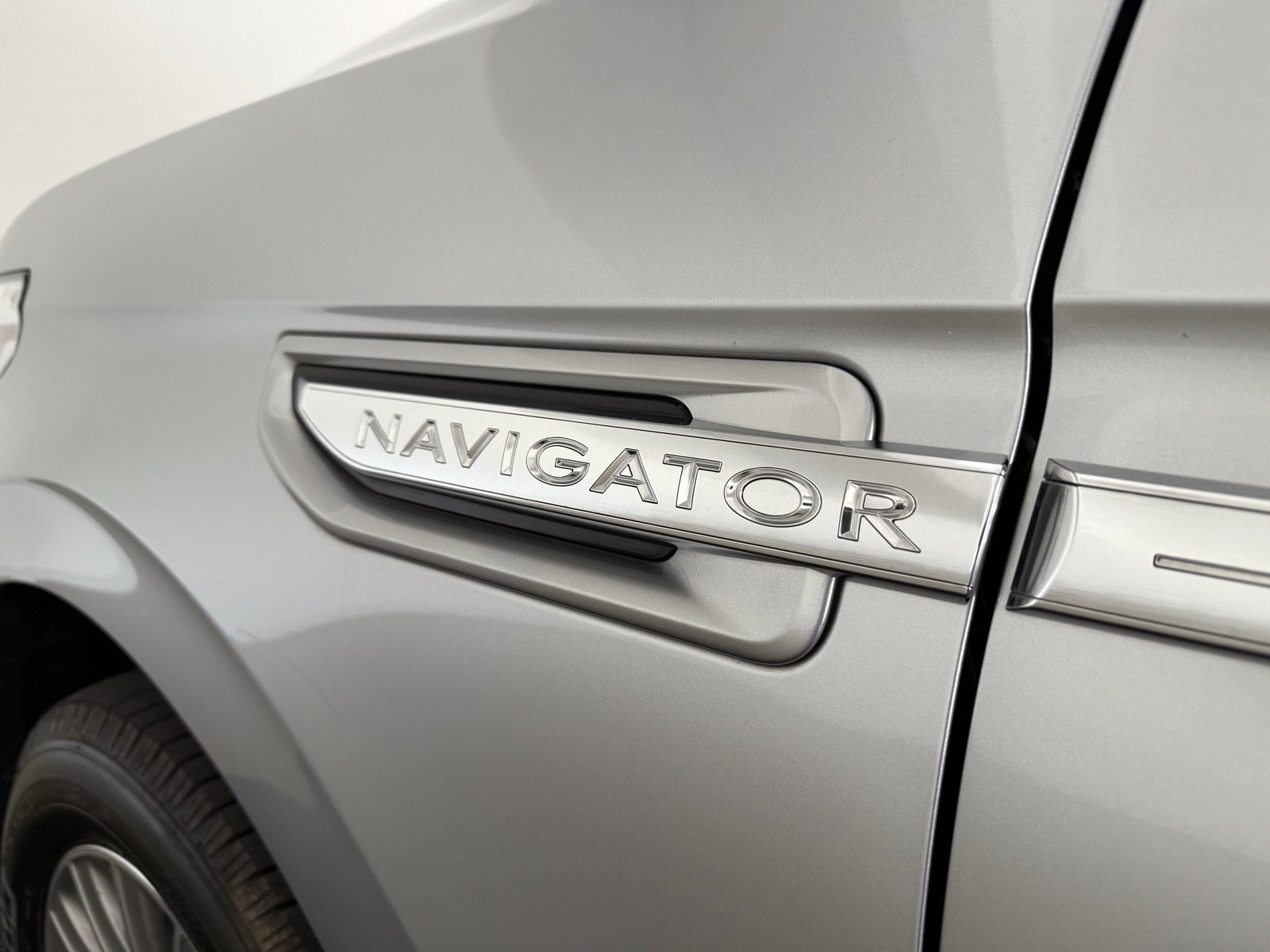 Used 2020 Lincoln Navigator 2WD image 29