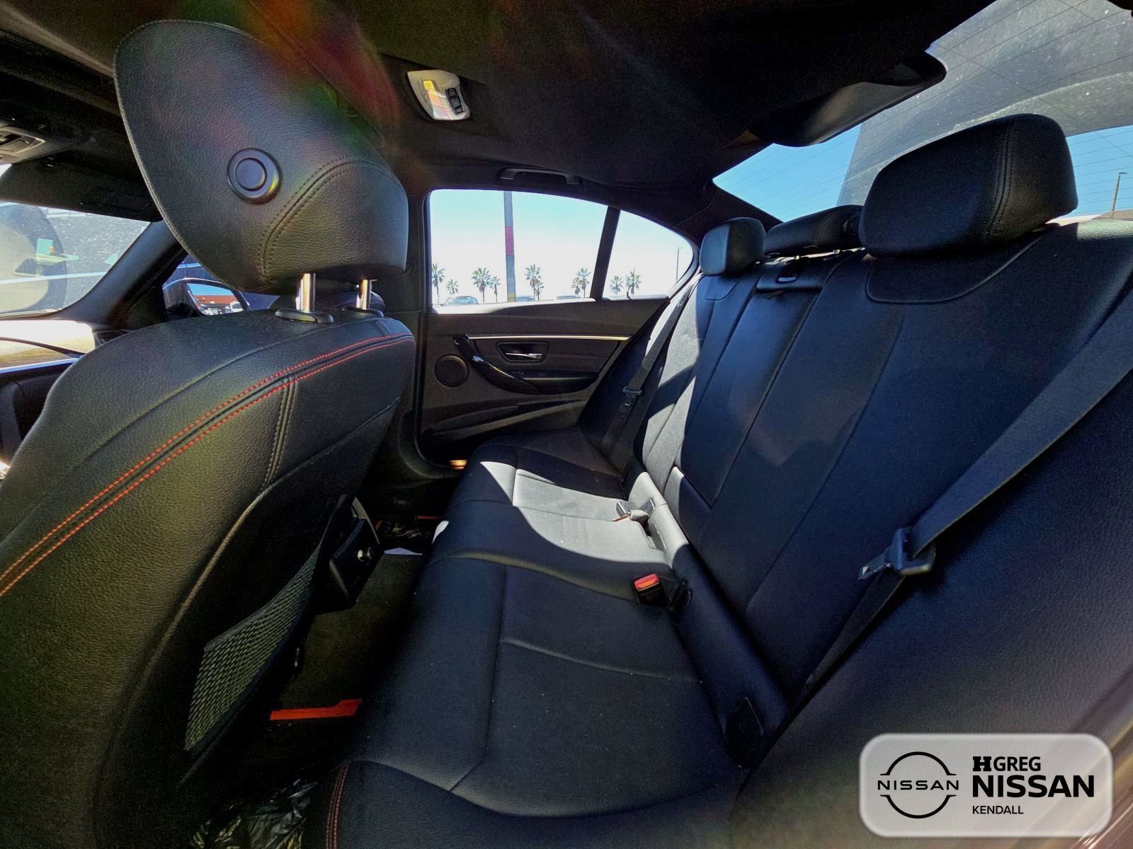 Used 2016 BMW 328i Sedan w/ Premium Package image 11