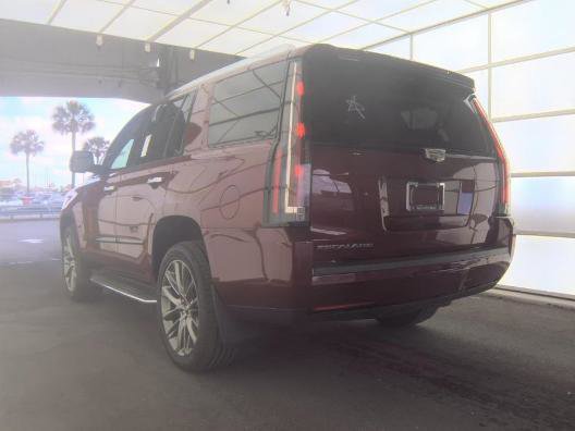 Used 2020 Cadillac Escalade Luxury w/ Escalade Sport Edition AWD/4WD image 6