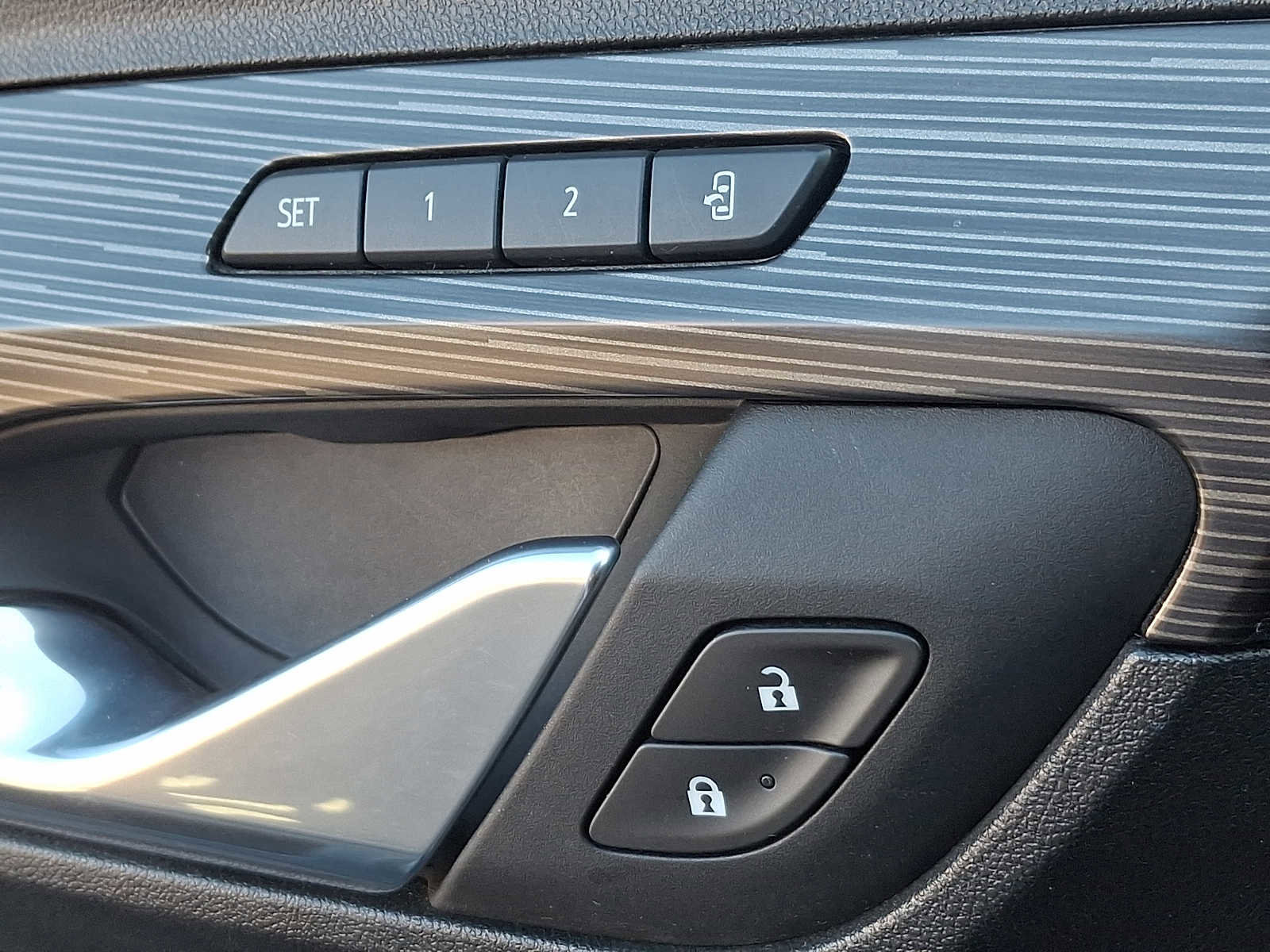 Certified 2021 GMC Terrain SLT w/ Elevation Edition image 27