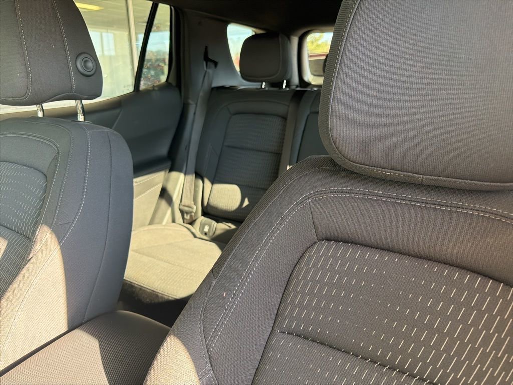 Used 2025 Chevrolet Equinox LT image 10