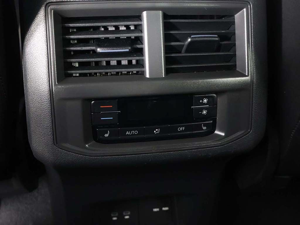 Used 2023 Volkswagen Atlas SEL Premium AWD/4WD image 56