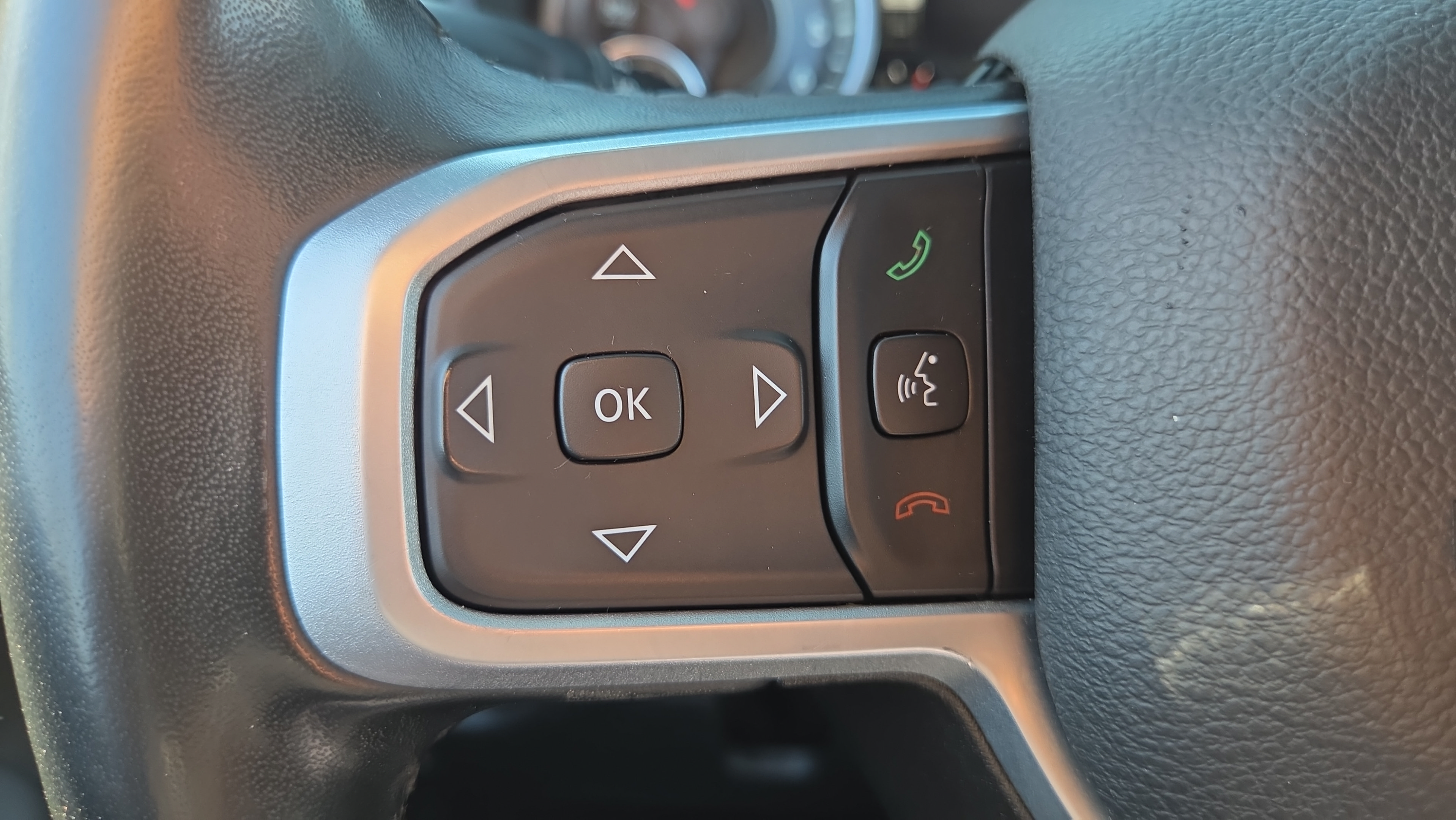 Used 2023 RAM 1500 Big Horn AWD/4WD image 30