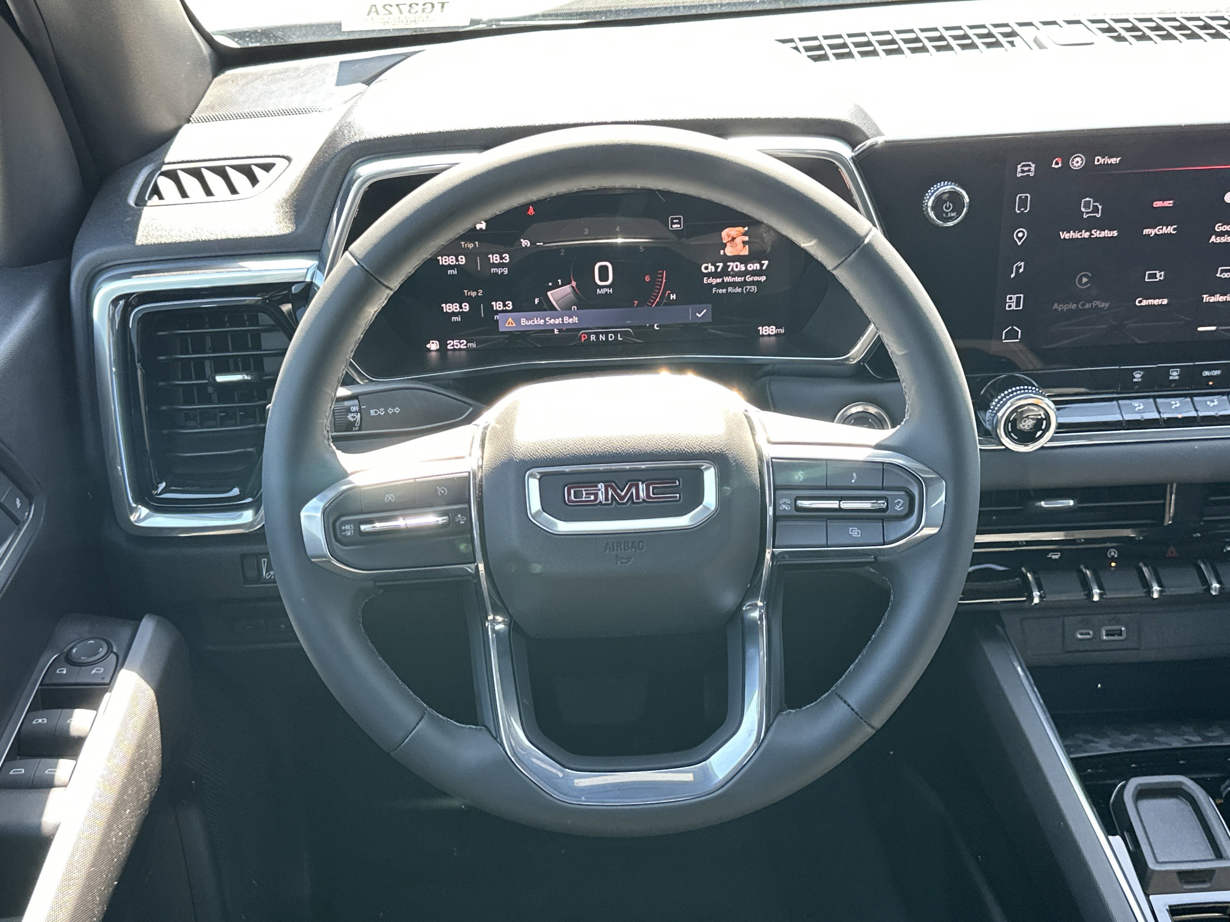 Used 2026 GMC Canyon Elevation image 24