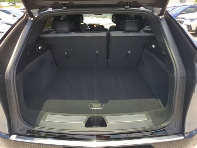 Used 2024 Cadillac Lyriq Tech AWD/4WD image 10