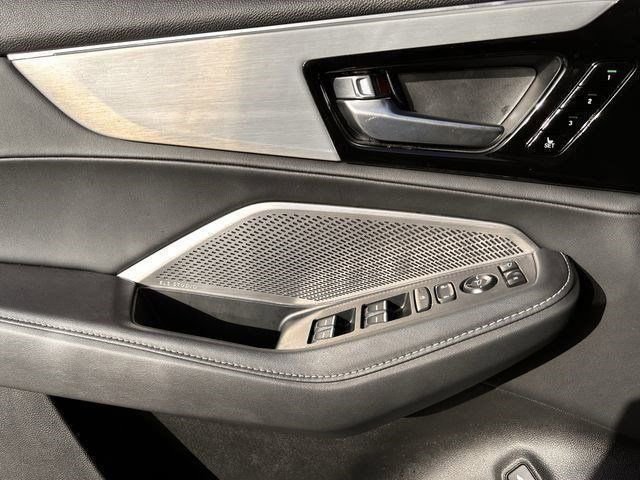 Used 2024 Acura MDX SH-AWD w/ Technology Package image 19