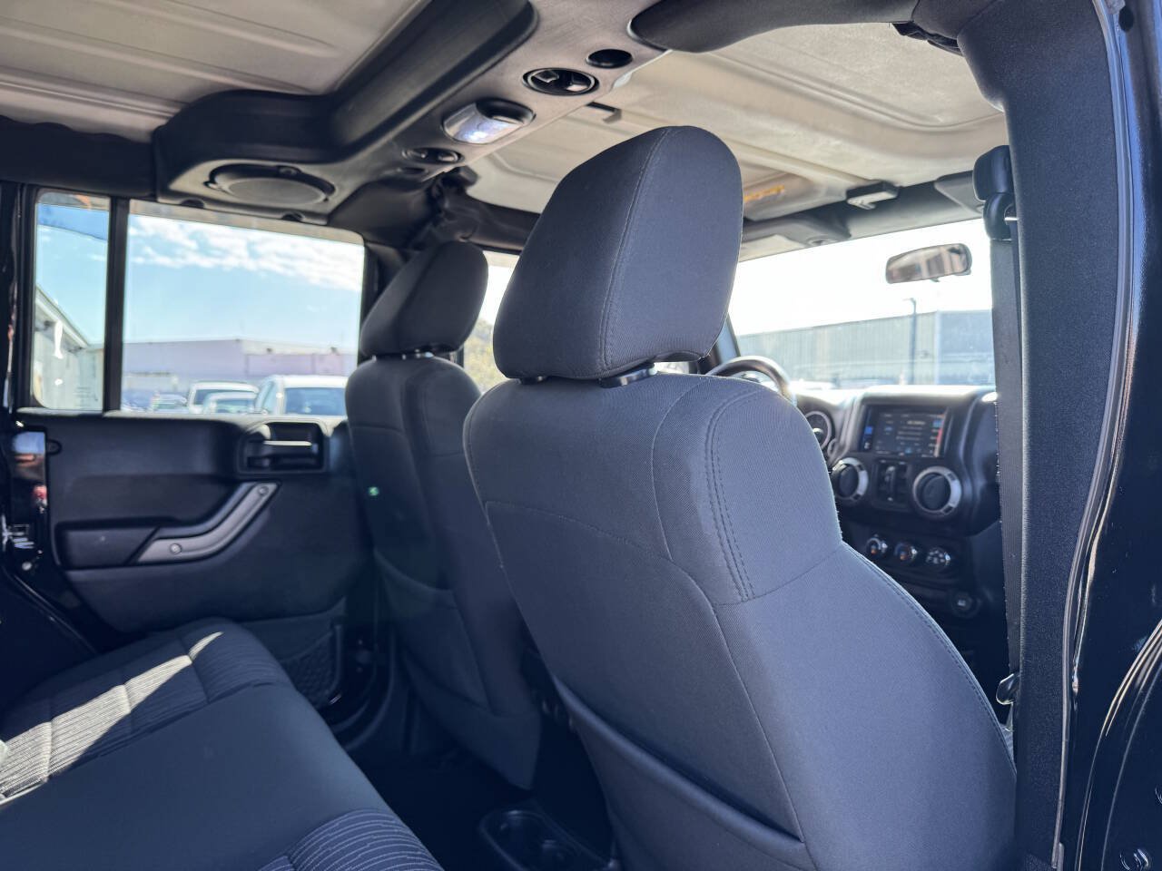 Used 2012 Jeep Wrangler Unlimited Sport AWD/4WD image 33