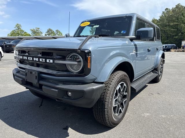 New 2025 Ford Bronco Outer Banks AWD/4WD image 1